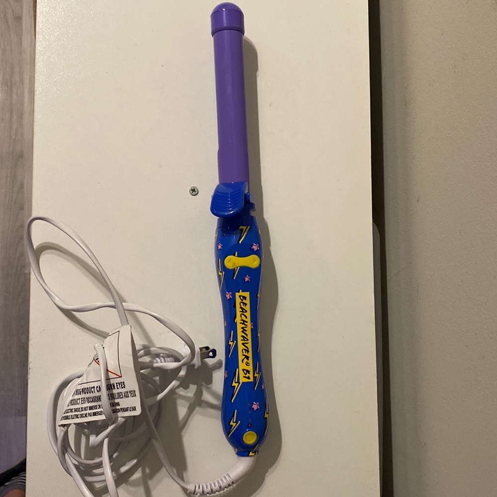 B1 Beachwaver Curling Iron